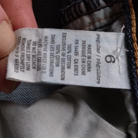 AMERICAN EAGLE Boy Fit Dark Wash Mid Rise Relaxed Cropped Jean Women's 6 - Picture 7 of 7